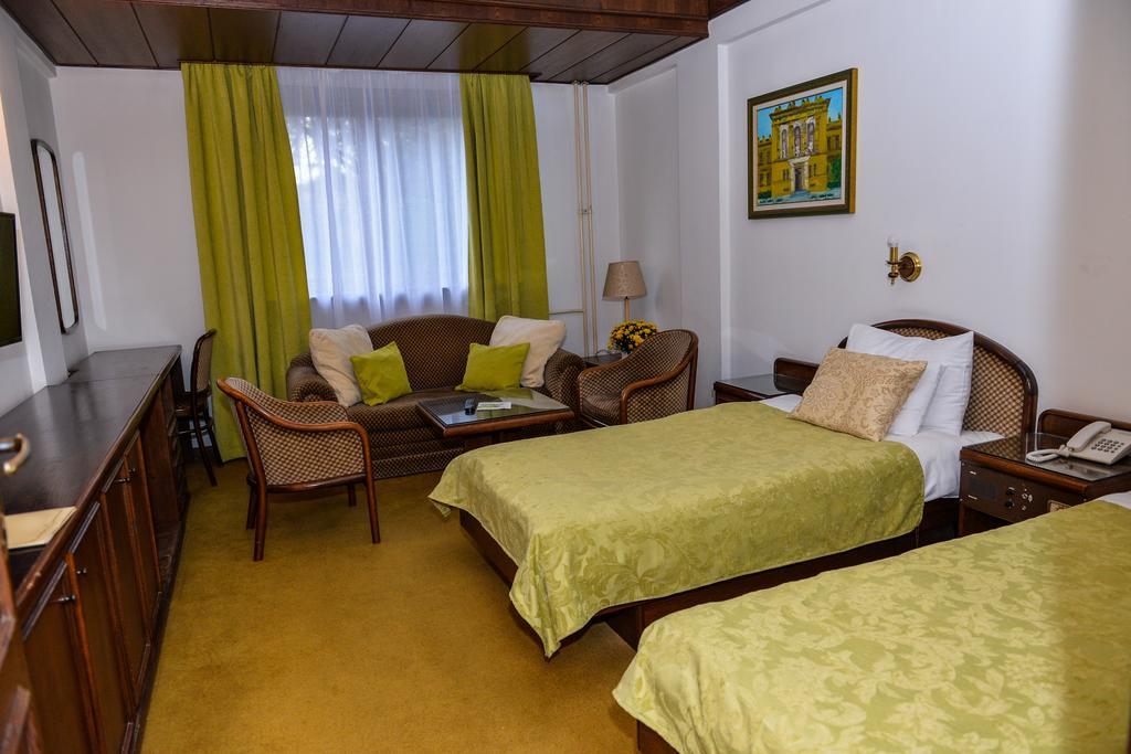 Hotel Grand Valjevo Ngoại thất bức ảnh