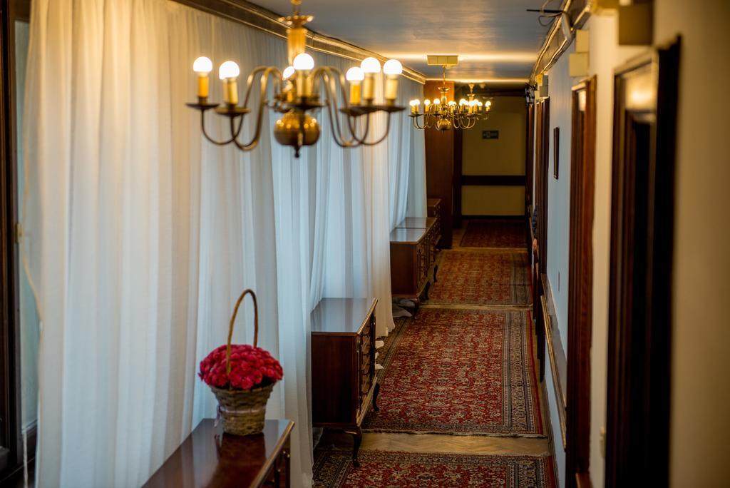 Hotel Grand Valjevo Ngoại thất bức ảnh